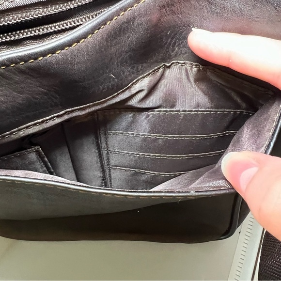 Vintage Wilsons Leather Crossbody Satchel Bag in Brown - Picture 9 of 14